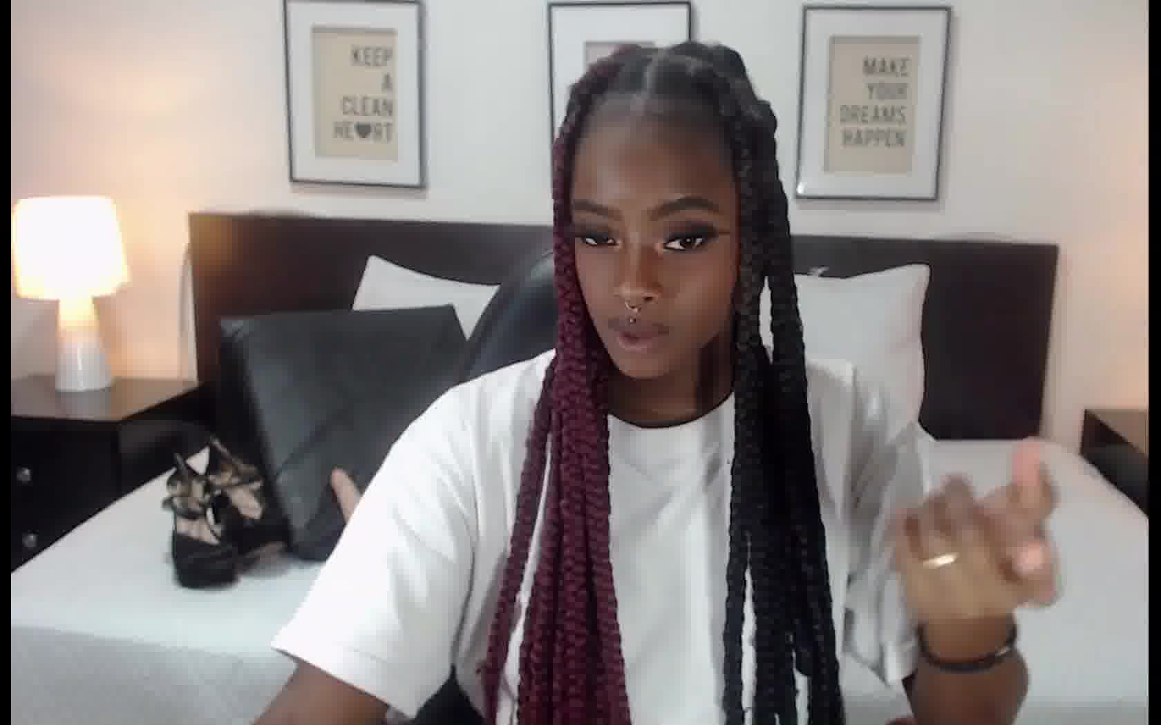 Artista LiiaaDoll Video 1