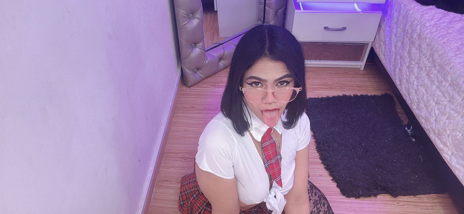 Performer AngelinaDustin Photo 3