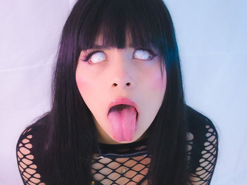 Uwuazumi profielfoto van cam model 