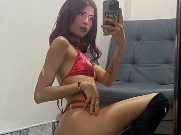 LeeahCox profilbild på webbkameramodell