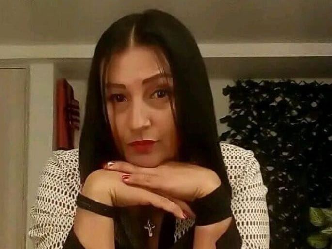 Image de profil du modèle de webcam MiiaColucci