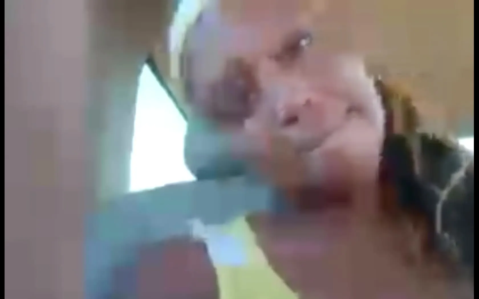 Interprète yellowpetitnessheard Vidéo 1