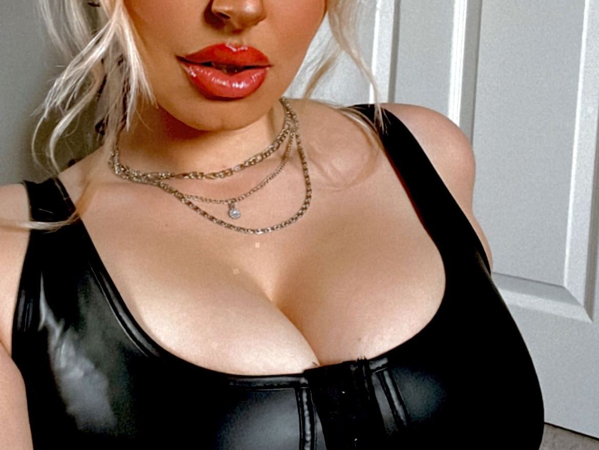 Profilbilde av NiniFoxxx webkamera modell