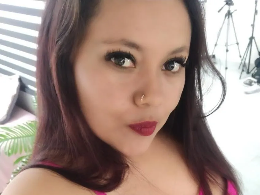 Image de profil du modèle de webcam kellyjone