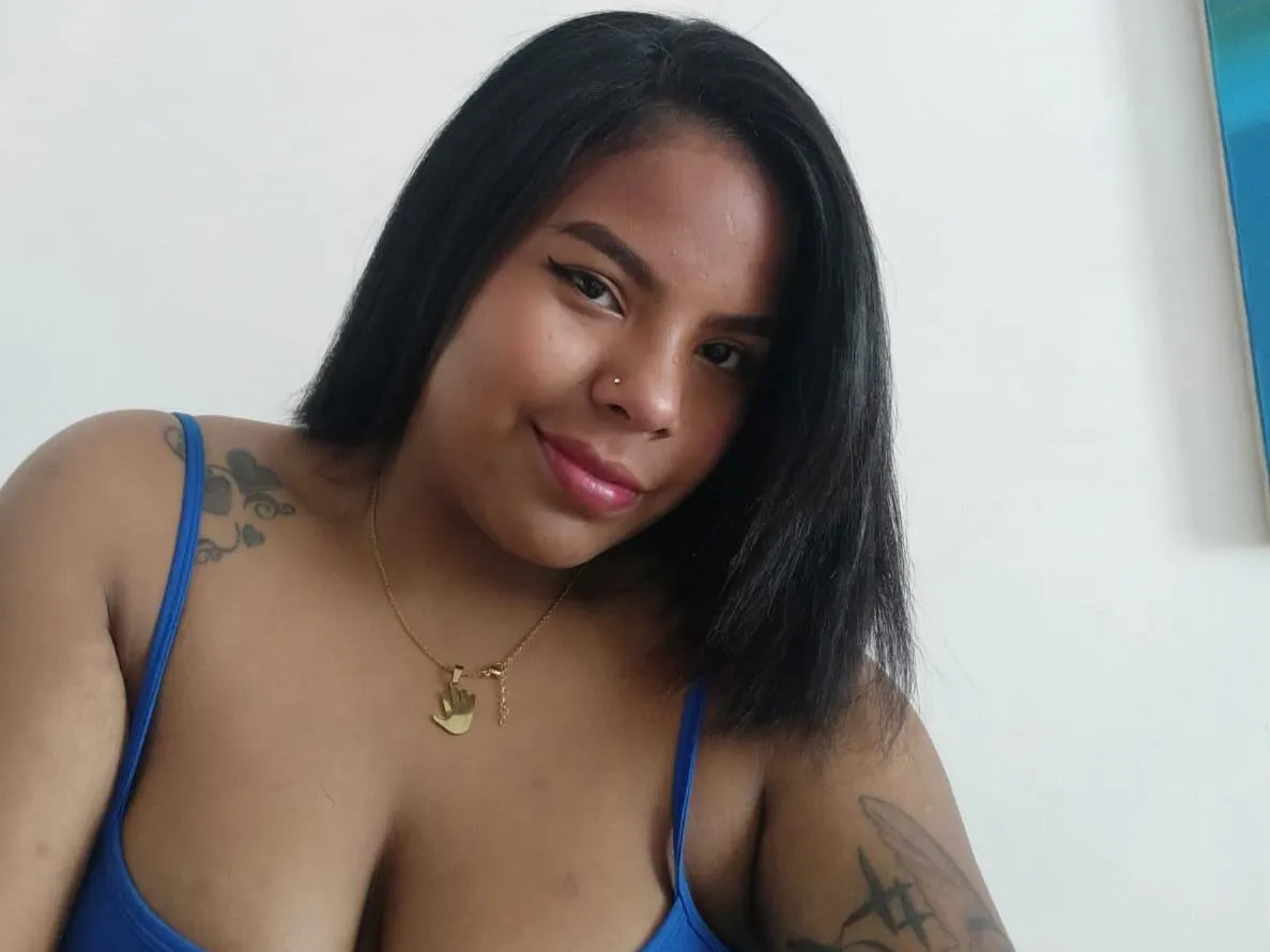 Imagen de perfil de modelo de cámara web de rouuse