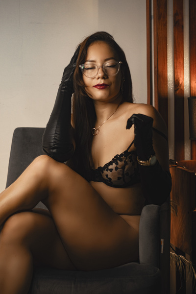 Artista NiaSimons Foto 11