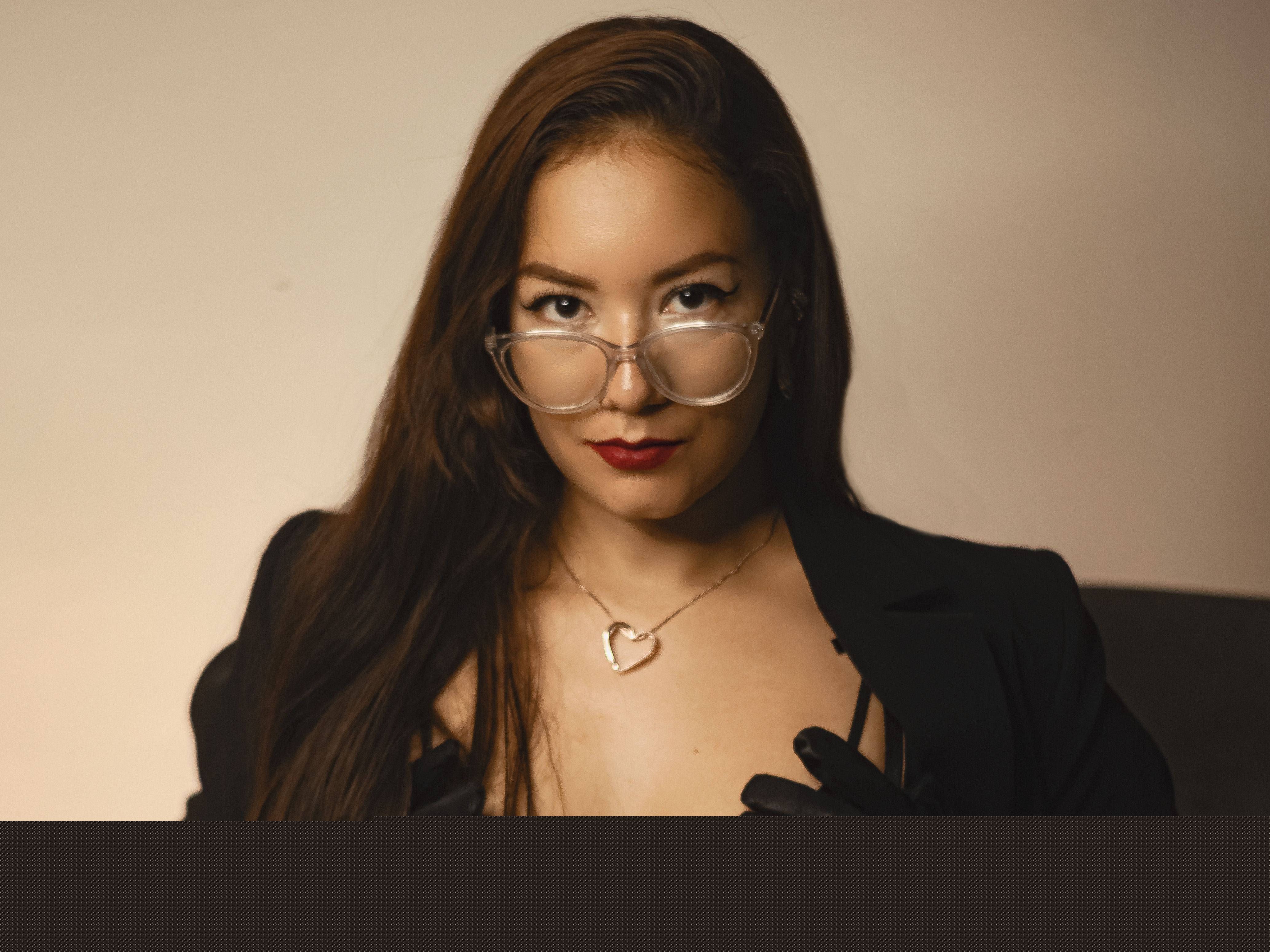 NiaSimons profielfoto van cam model