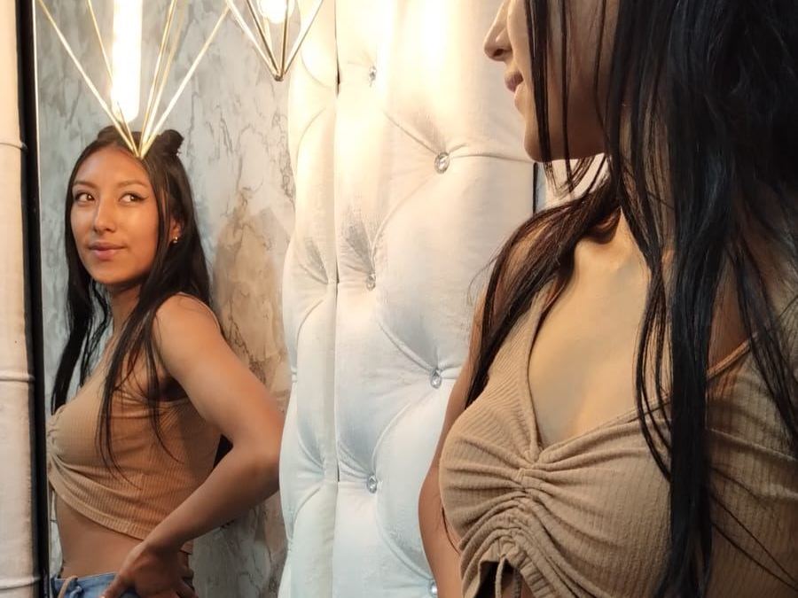 Imagen de perfil de modelo de cámara web de MarilynFlowersCol