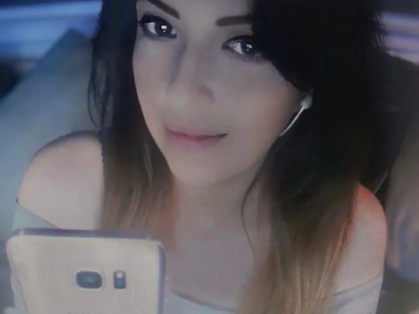 Vixen98 profilbild på webbkameramodell