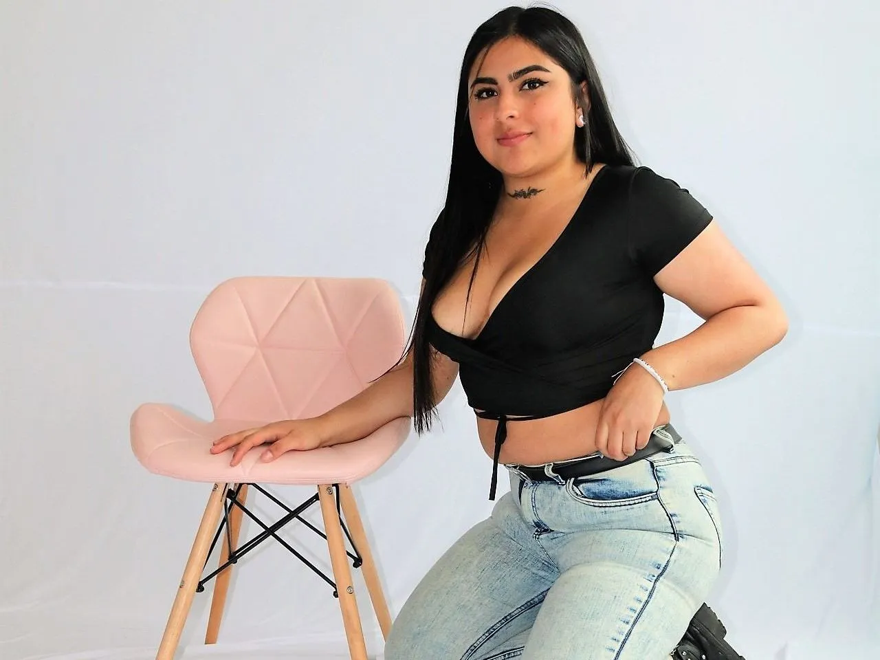 miaacarvajal immagine del profilo del modello di cam