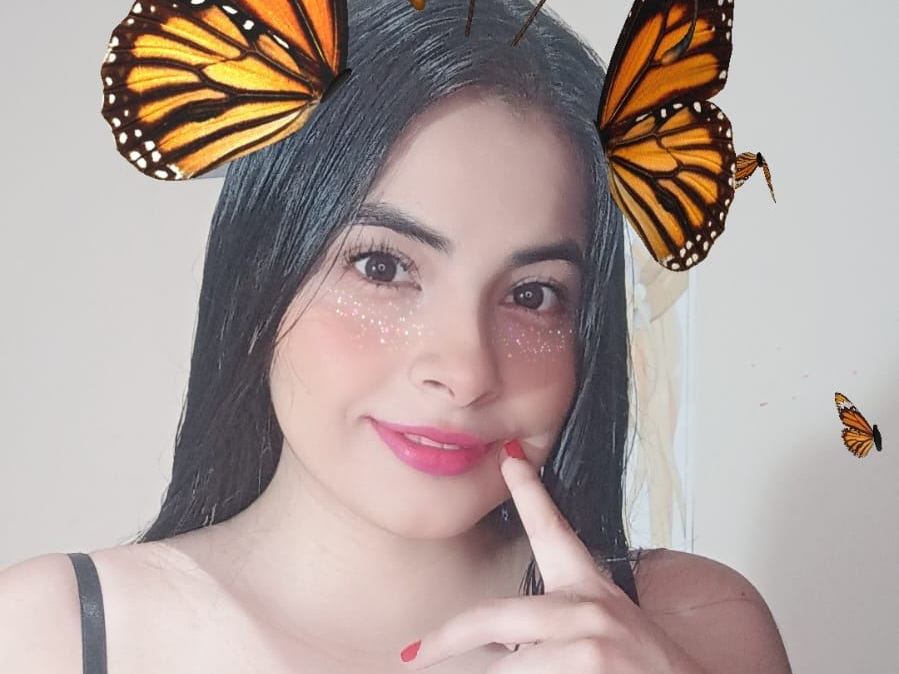 Image de profil du modèle de webcam saraycollins027