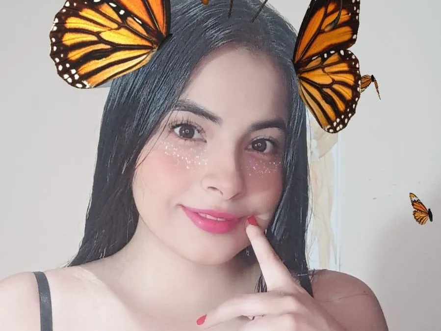 Image de profil du modèle de webcam saraycollins027