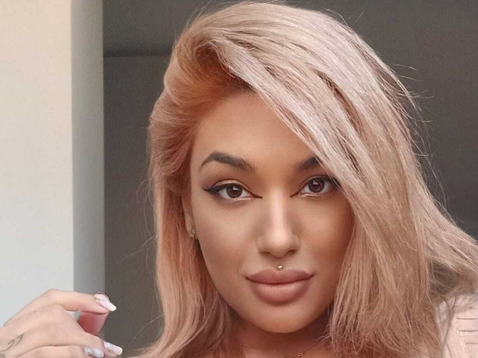 Image de profil du modèle de webcam LorenaMorgan