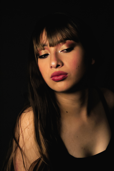 Performer IsabellaHilton Photo 11