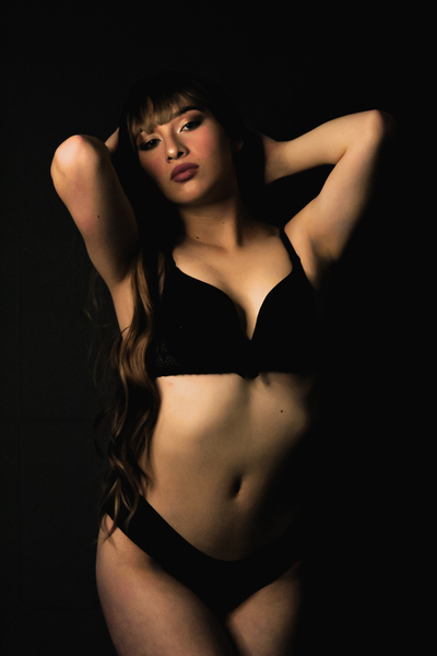 Performer IsabellaHilton Photo 4