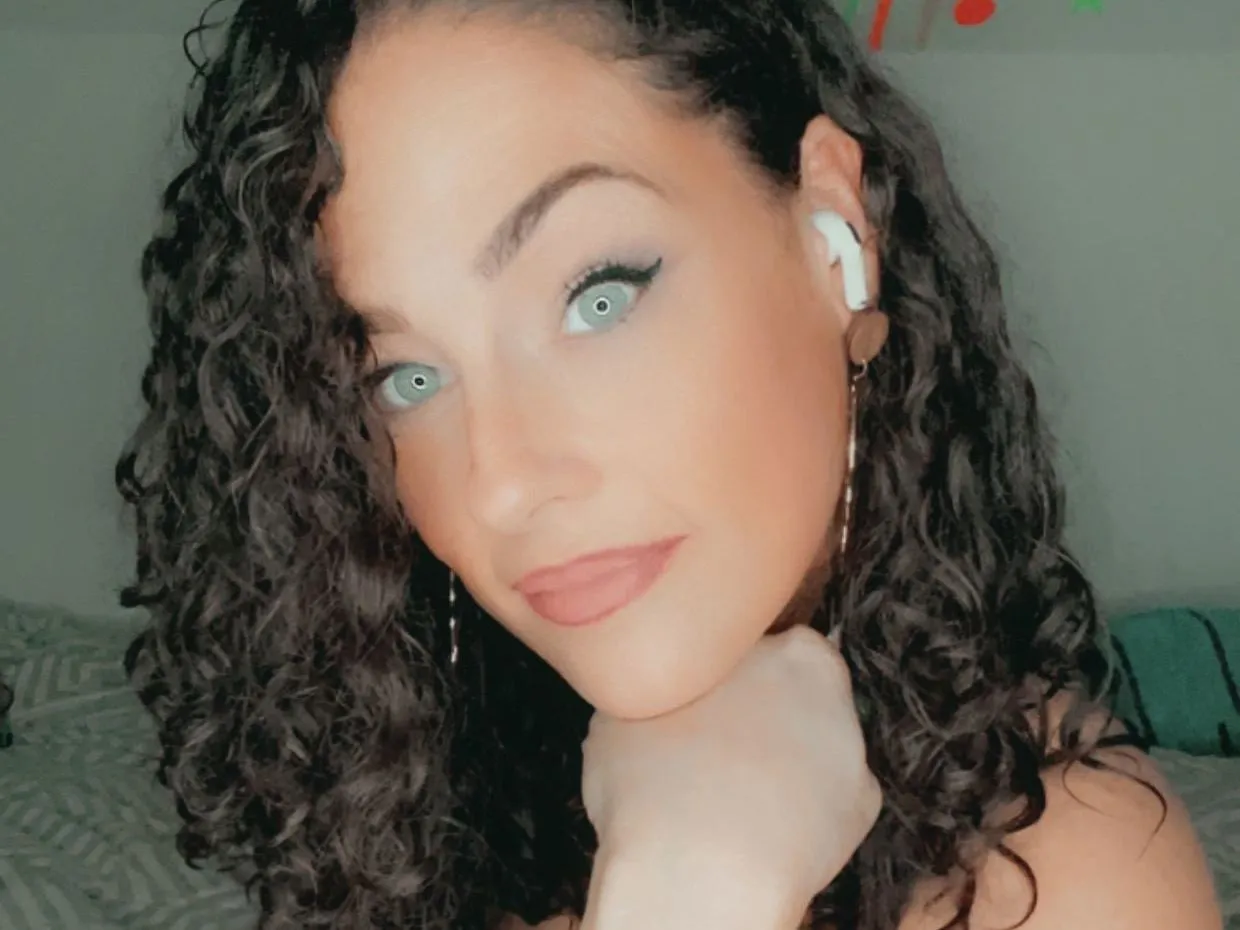 FreakyFlava cam model profile picture