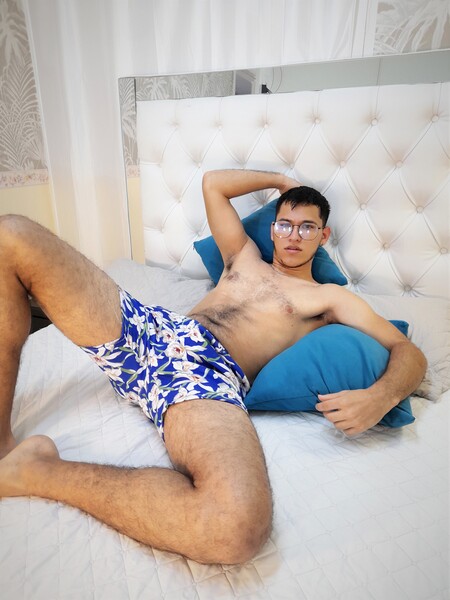 Performer LorenzoReyy Photo 11