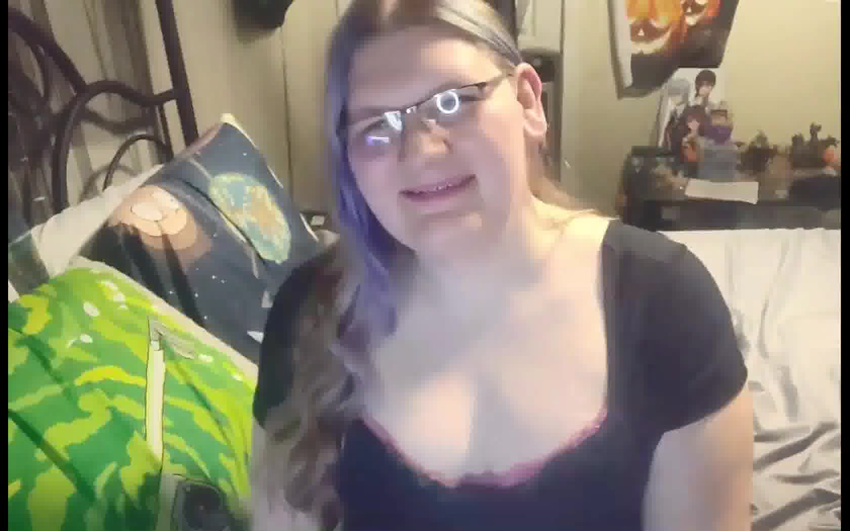 Artist RoseEvergarden Video 1