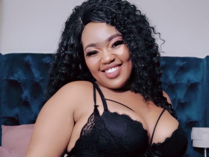 Cherryontopxx51 profilbild pÄ webbkameramodell