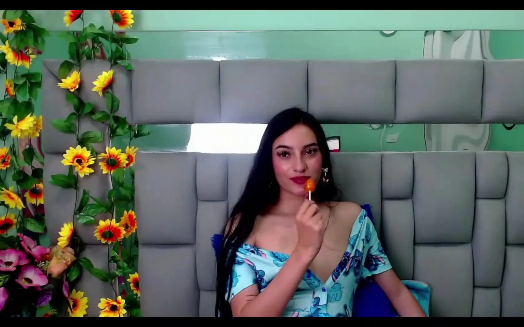 Artist SophiSweett Video 1