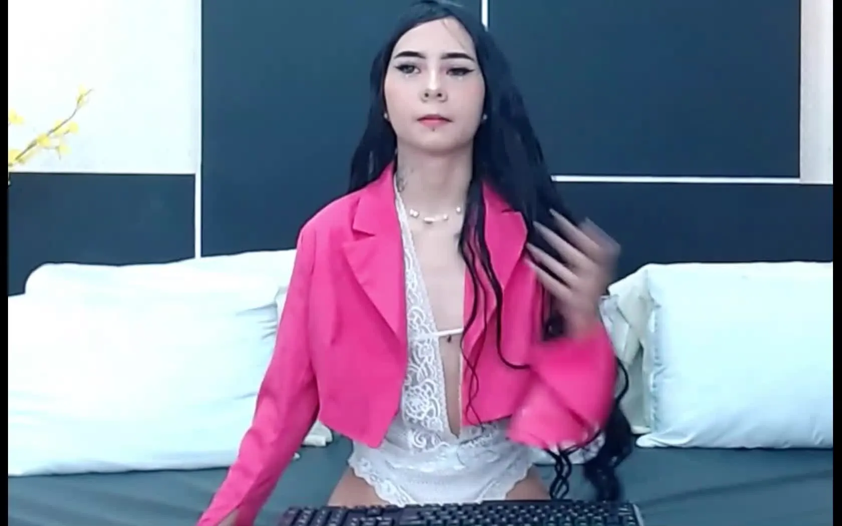 Artista JessierHall Video 1