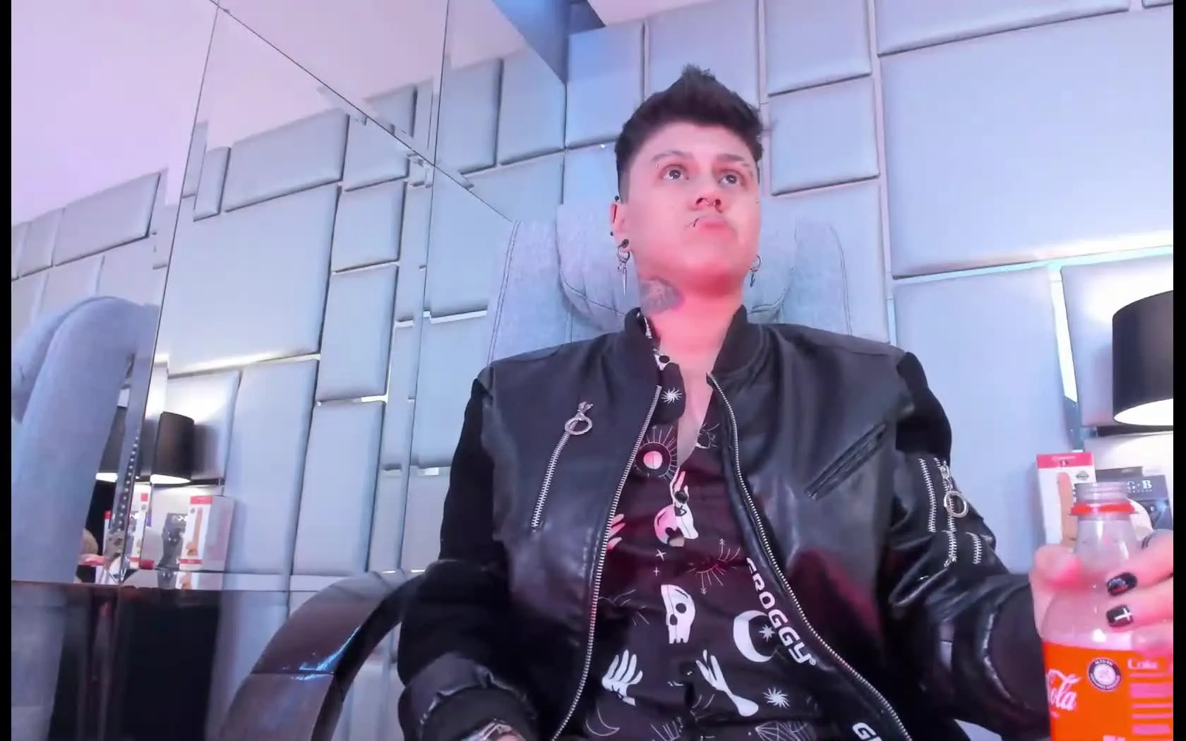 Artist NoahRobertt Video 1