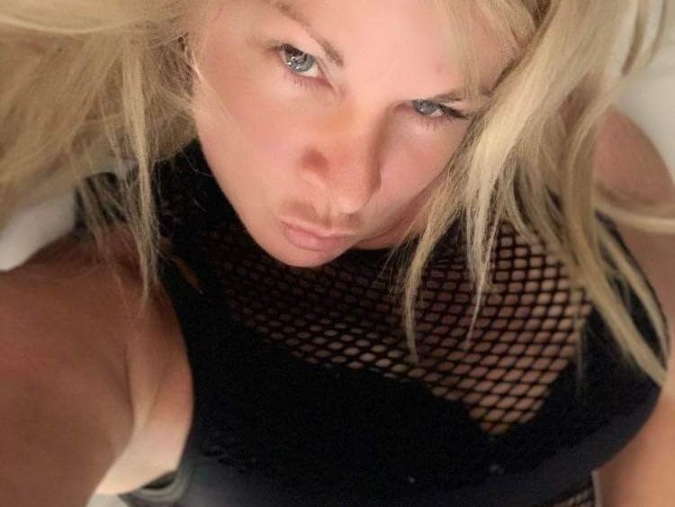 Foto de perfil de modelo de webcam de MilfMoniqueMajors
