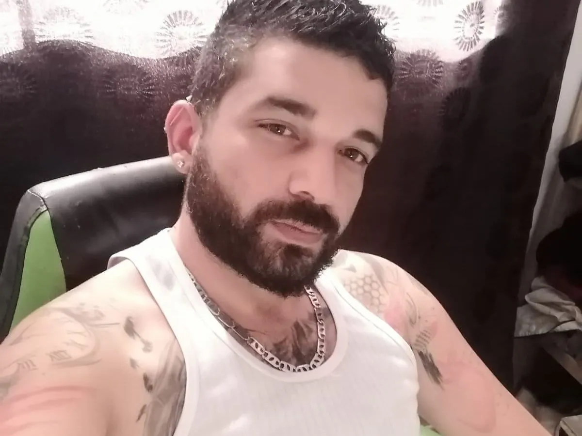 BrettColt87 profilbild på webbkameramodell