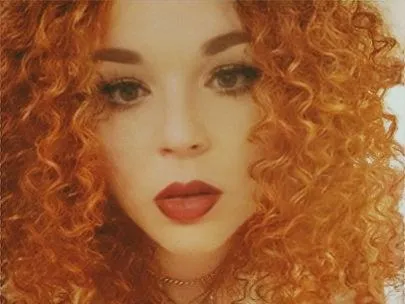 PortiaStrong cam model profile picture