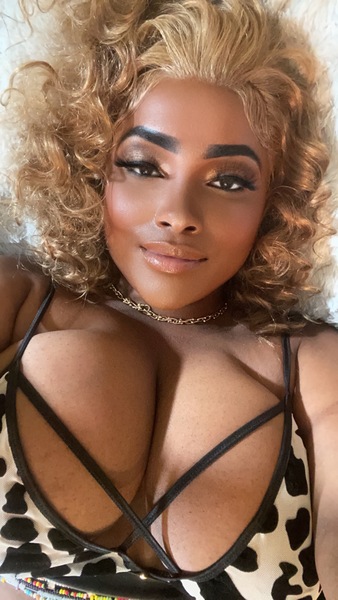 Artist BossyBella Foto 1