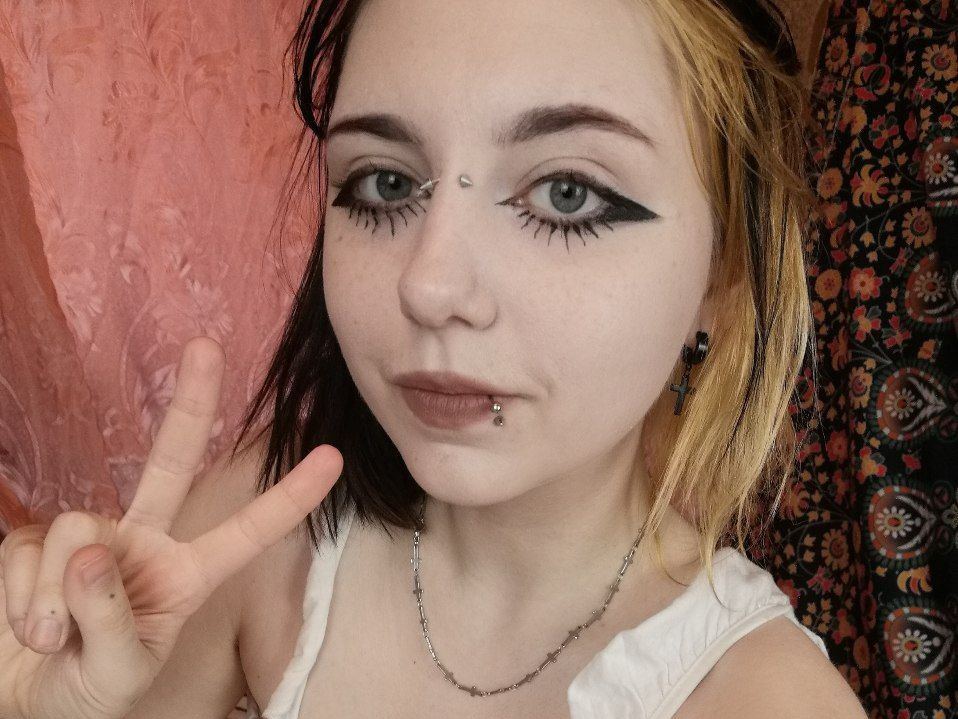 EmyKami immagine del profilo del modello di cam