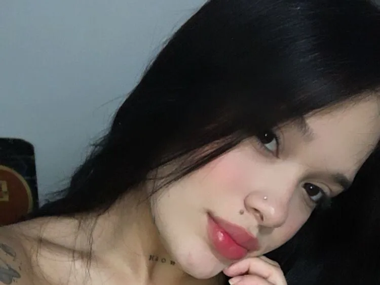 Imagen de perfil de modelo de cámara web de ElenaRous