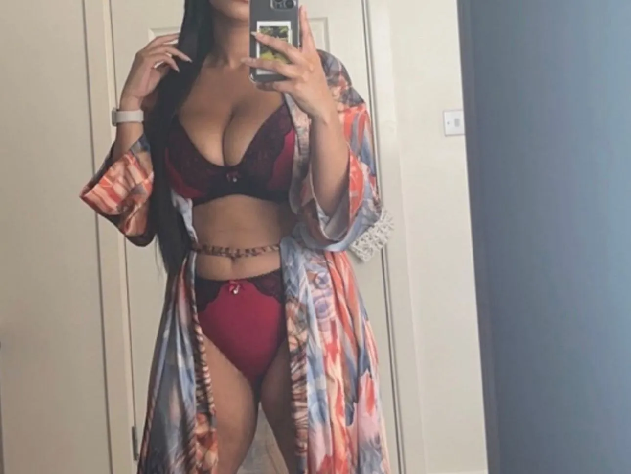 MyaMystique immagine del profilo del modello di cam