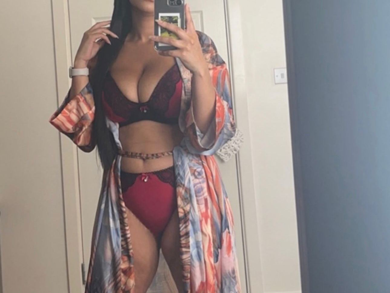 Image de profil du modèle de webcam MyaMystique