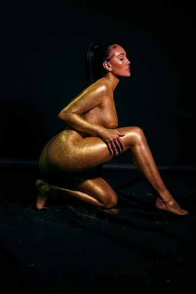 Performer ToriValentinne Photo 1