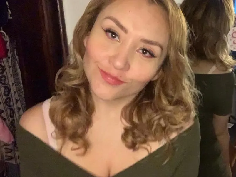 LovelyZin profilbild på webbkameramodell