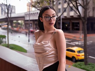 BellaDiiaz immagine del profilo del modello di cam