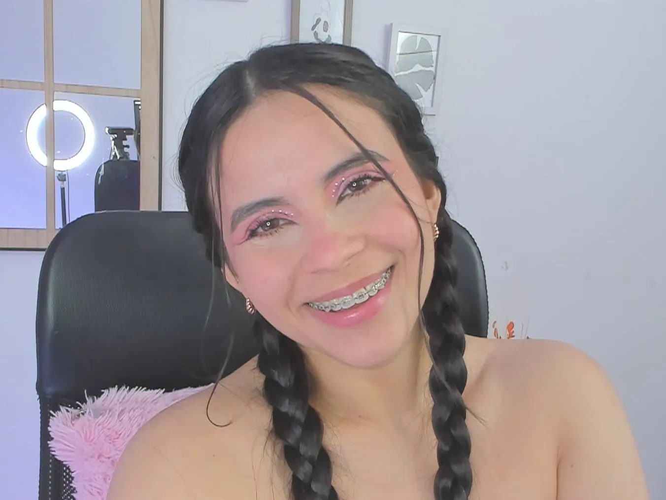 HannieStone cam model profile picture