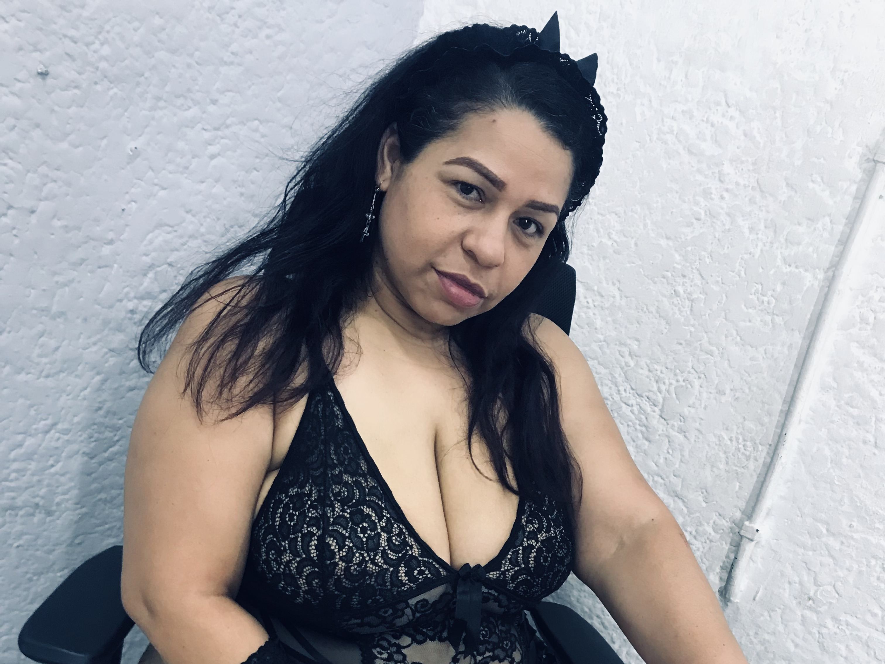 Imagen de perfil de modelo de cámara web de adaraa19