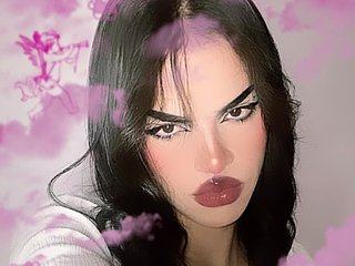 KerlyMonroe profilbild på webbkameramodell 