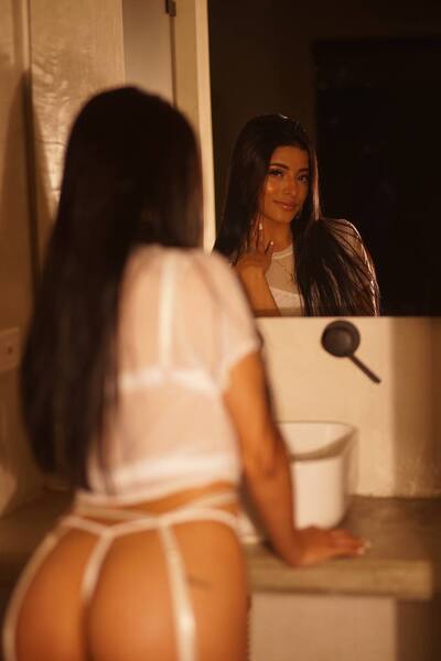 Performer IamKat Photo 6