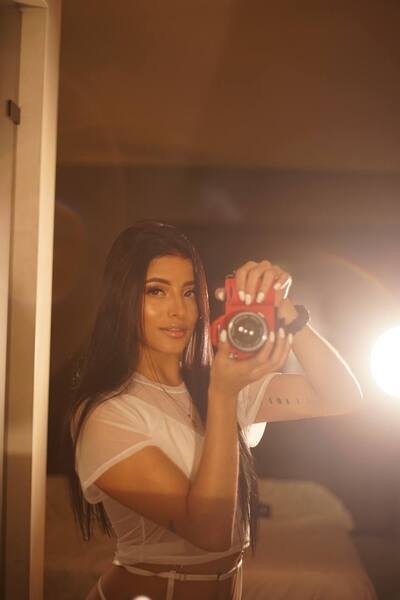 Performer IamKat Photo 9