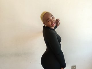 Done215 profielfoto van cam model