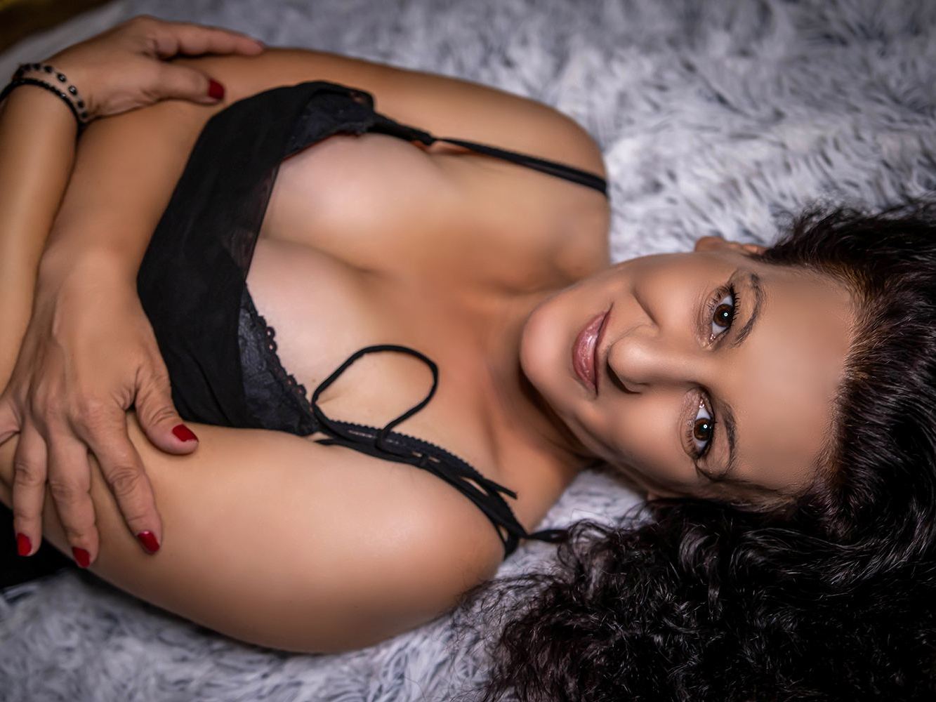 SelenaAlury cam model profile picture