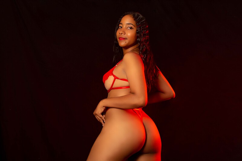 Performer EmilyYvonne Photo 9