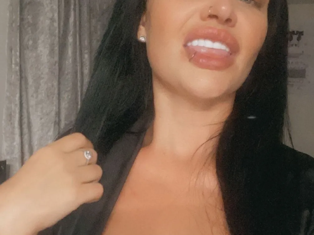 Image de profil du modèle de webcam Lucysmith335