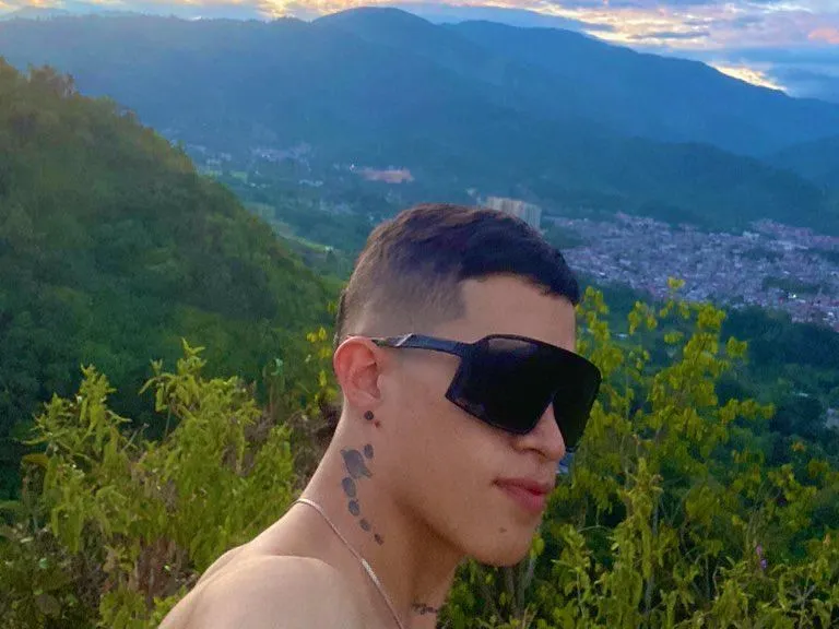 ThiagooPervertt profilbild på webbkameramodell