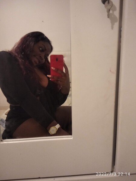 Darsteller CATHIA18 Foto 3