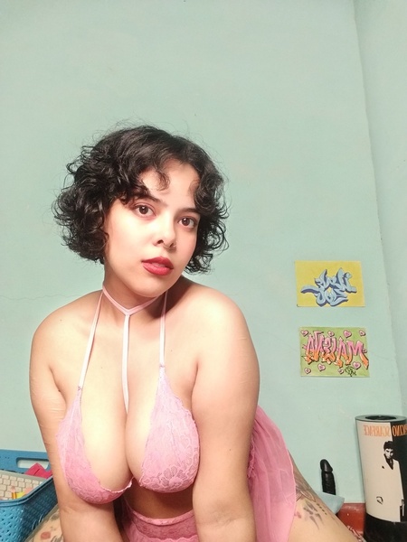 Performer Malenacurvy Photo 4