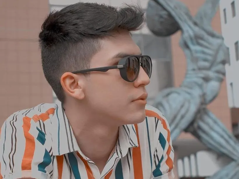 Imagen de perfil de modelo de cámara web de ScootTravis